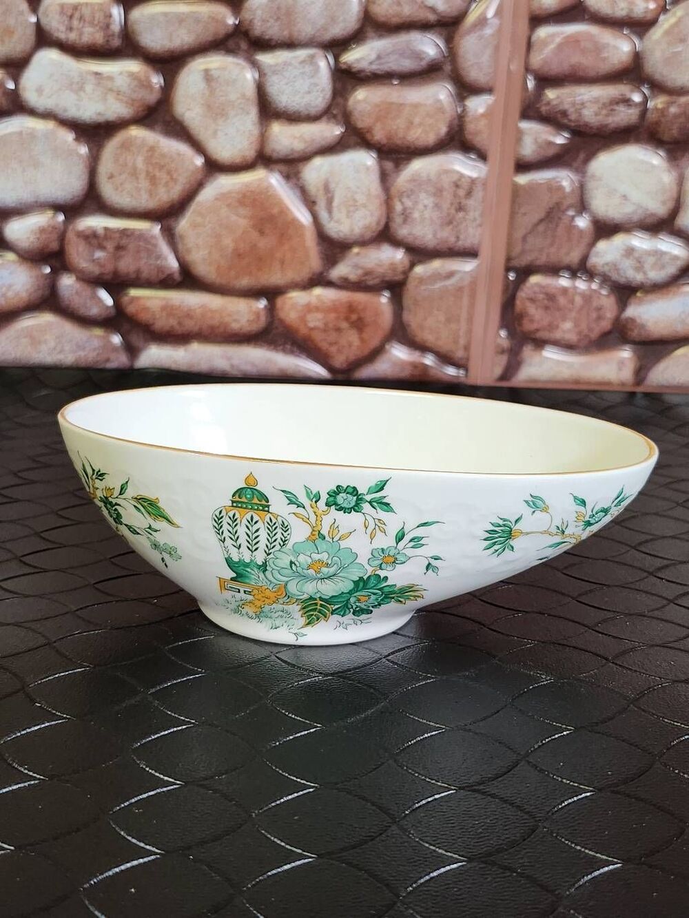 Kowloon by Crown Staffordshire Avocado Bowl